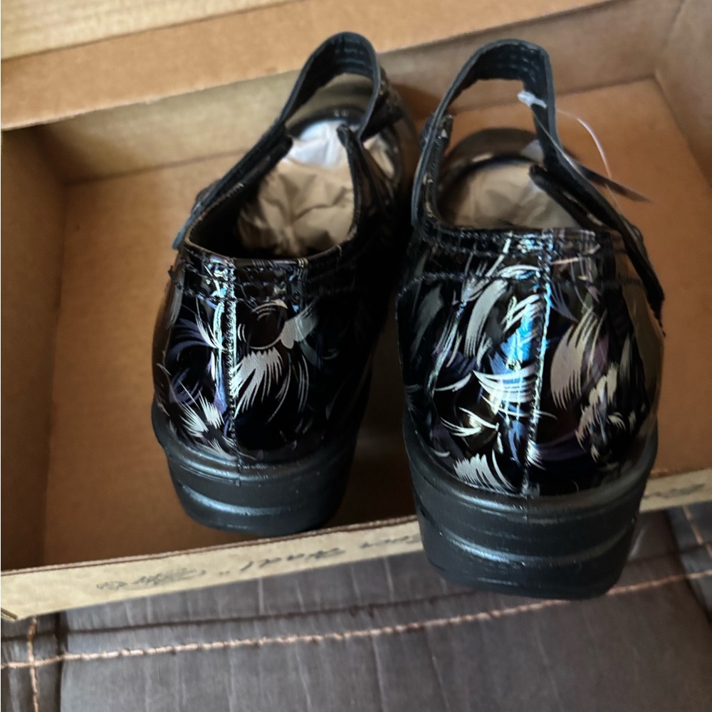 Easy Works by Easy Street patent leather Mary Jane size 11-NWOB - Picture 3 of 7